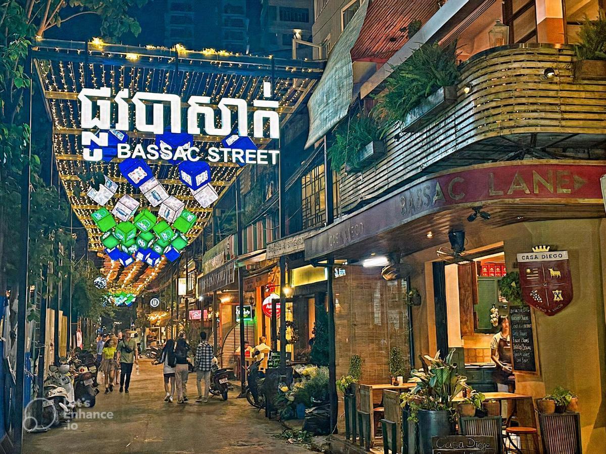 Times Hotel At Bassac Lane Phnom Penh Exterior foto