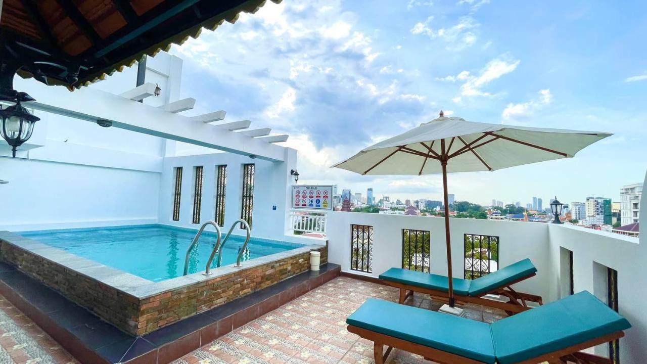 Times Hotel At Bassac Lane Phnom Penh Exterior foto